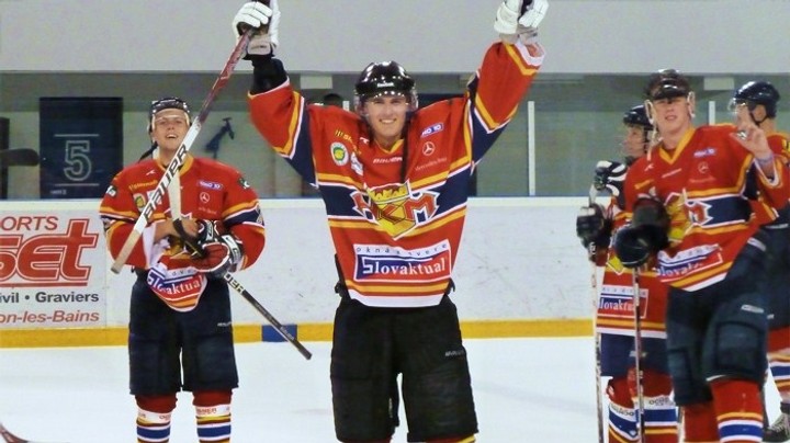 Vstup juniorov do play-off na jednotku